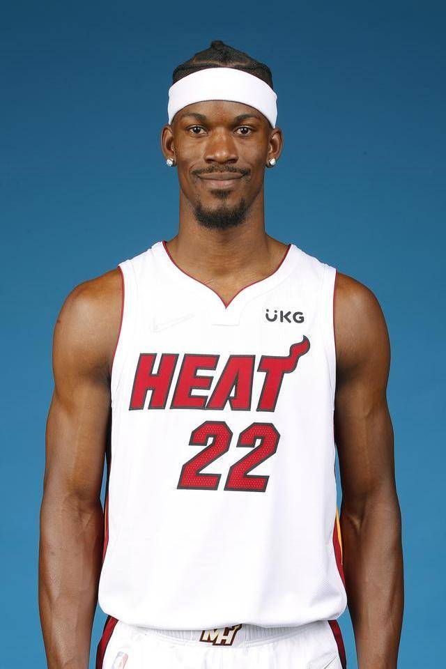  雄鹿引发争议！，巴特勒官方宣布出色防守新规赛场气氛高涨爱游戏官网